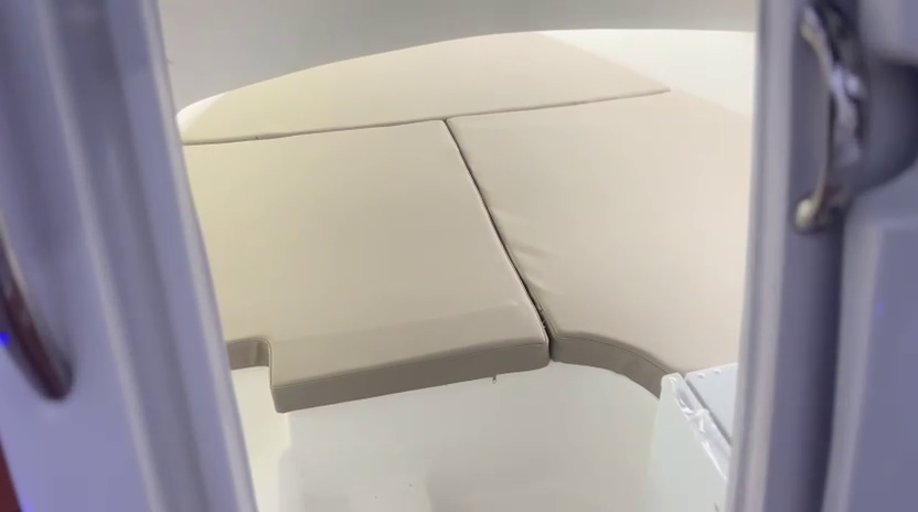 Cabine et couchette du Cabine 650